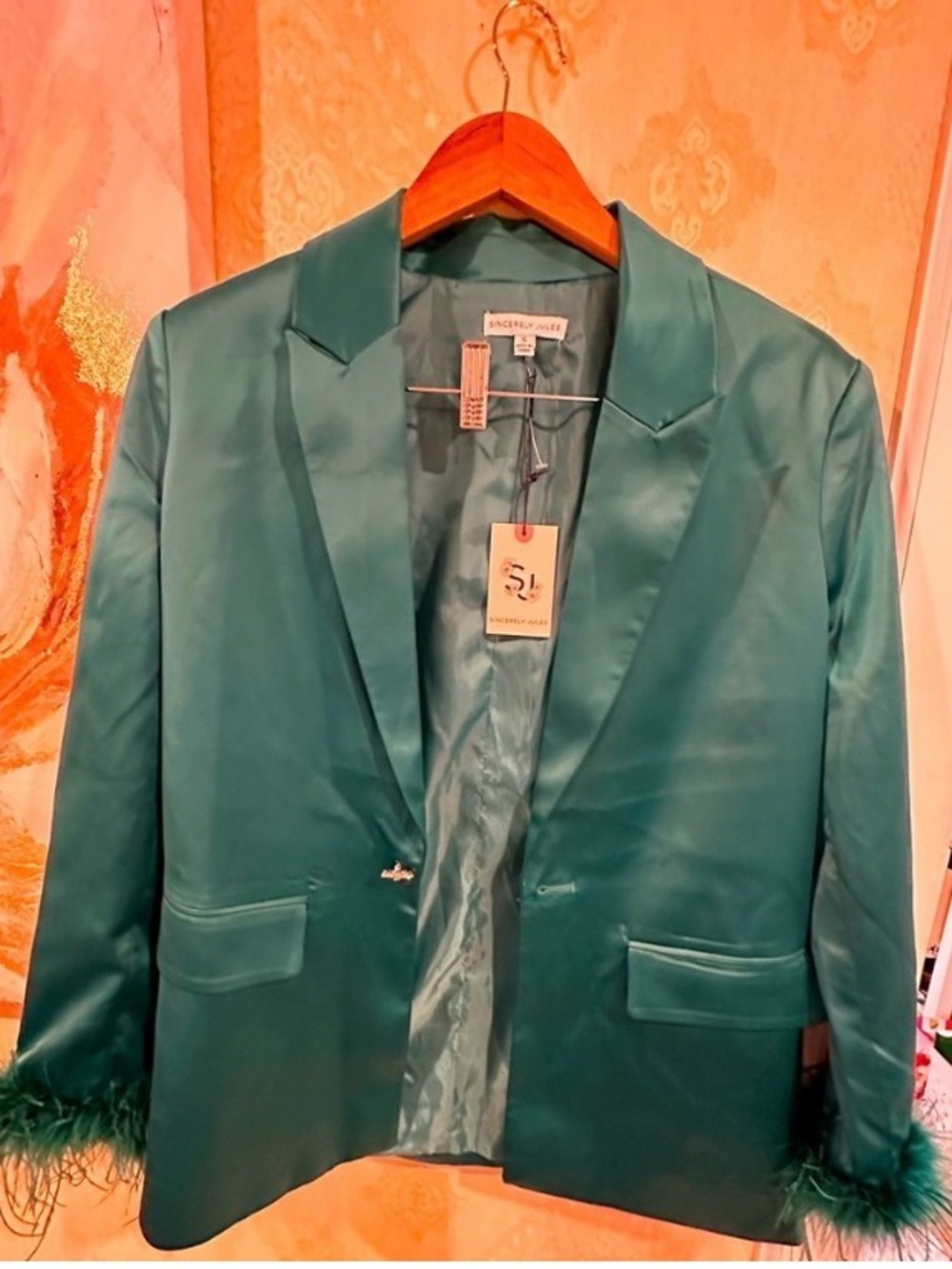 Sincerely Jules  green satin blazer small new w/o tag never worn
